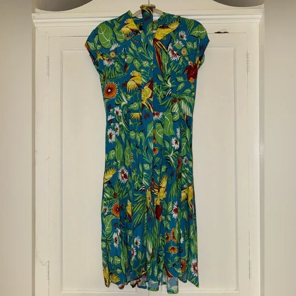 30s Sport Dress in Jungle Parrots - Picture 4 of 6